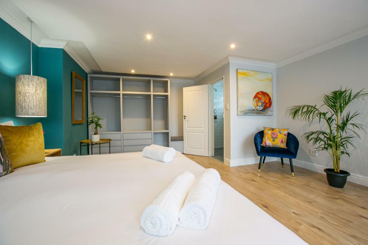 Hout & About Guest House Hout Bay Dış mekan fotoğraf
